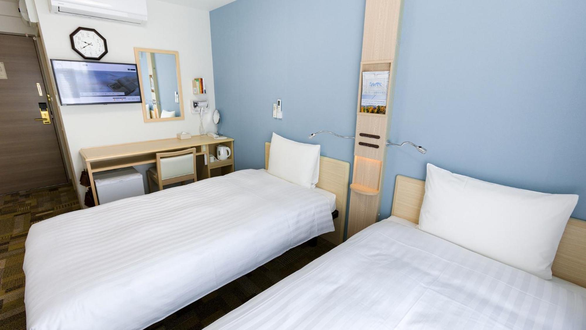Toyoko Inn Kyoto Biwako Оцу Номер фото