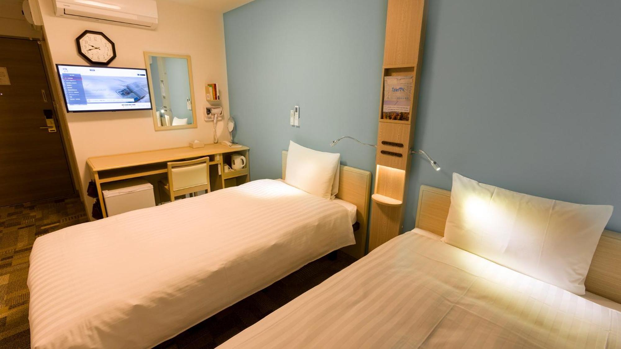 Toyoko Inn Kyoto Biwako Оцу Номер фото